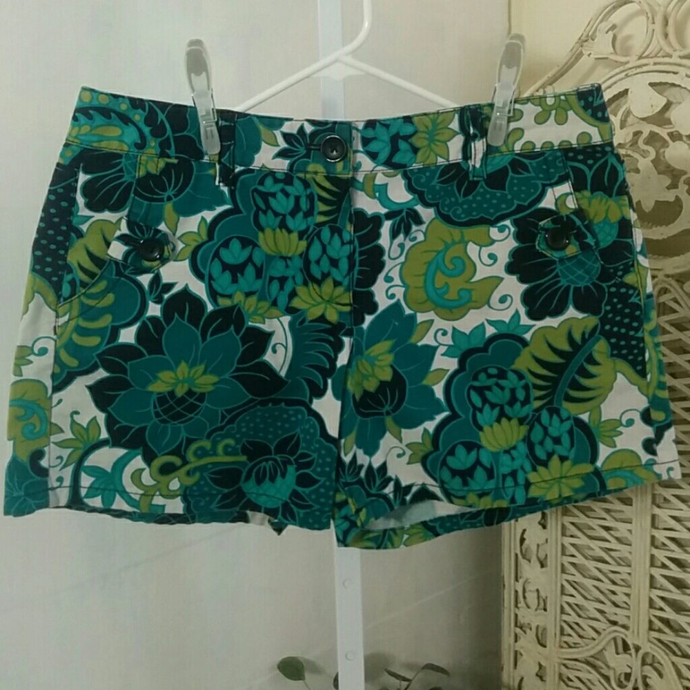 🌠3/$27 Ann Taylor Tropical Boho Print Shorts Sz 4
